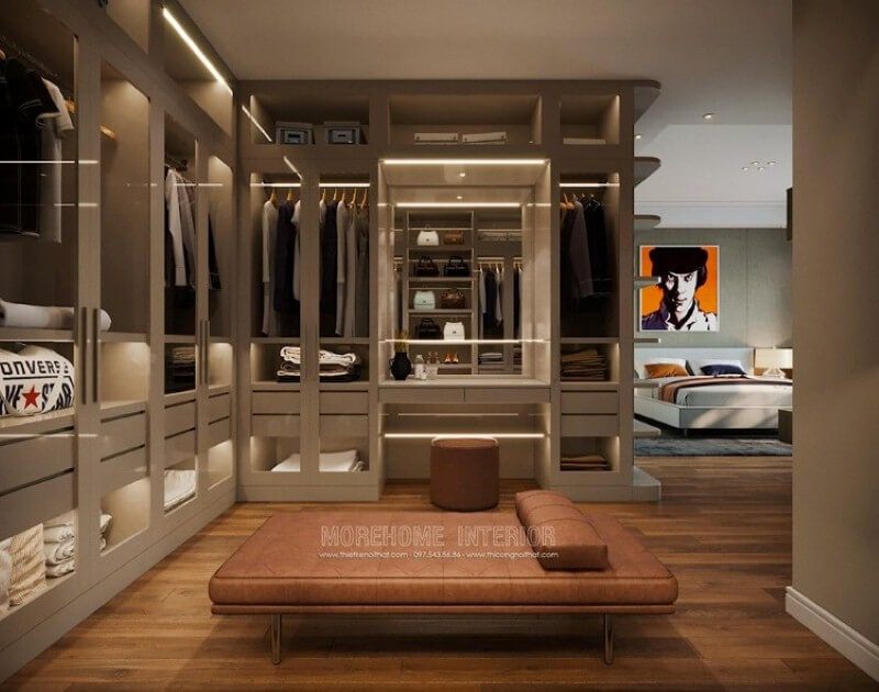 Sắp xếp nội thất phòng ngủ master ấn tượng với tủ quần áo lớn nhiều hộc tủ.
